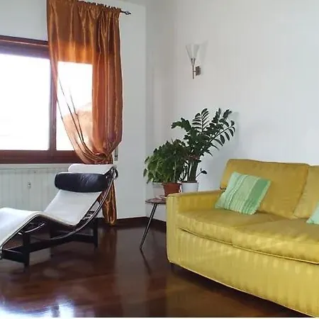 Guesthome * ローマ